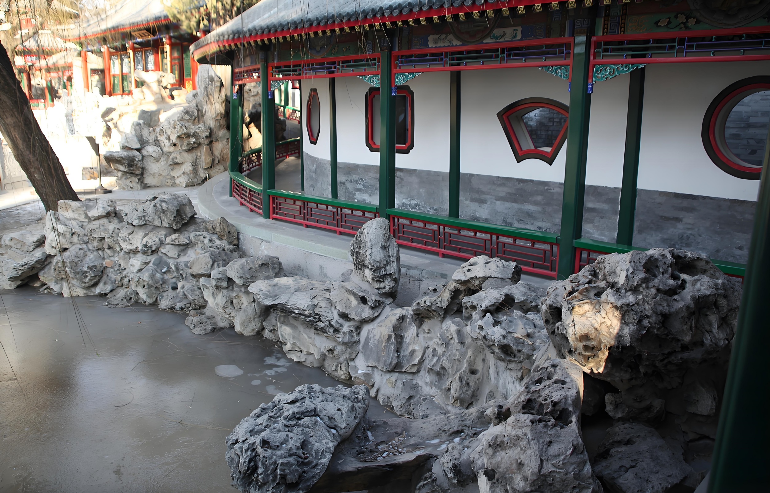 Visit Prince Gong's Mansion and experience the largest palace in the Qing Dynasty