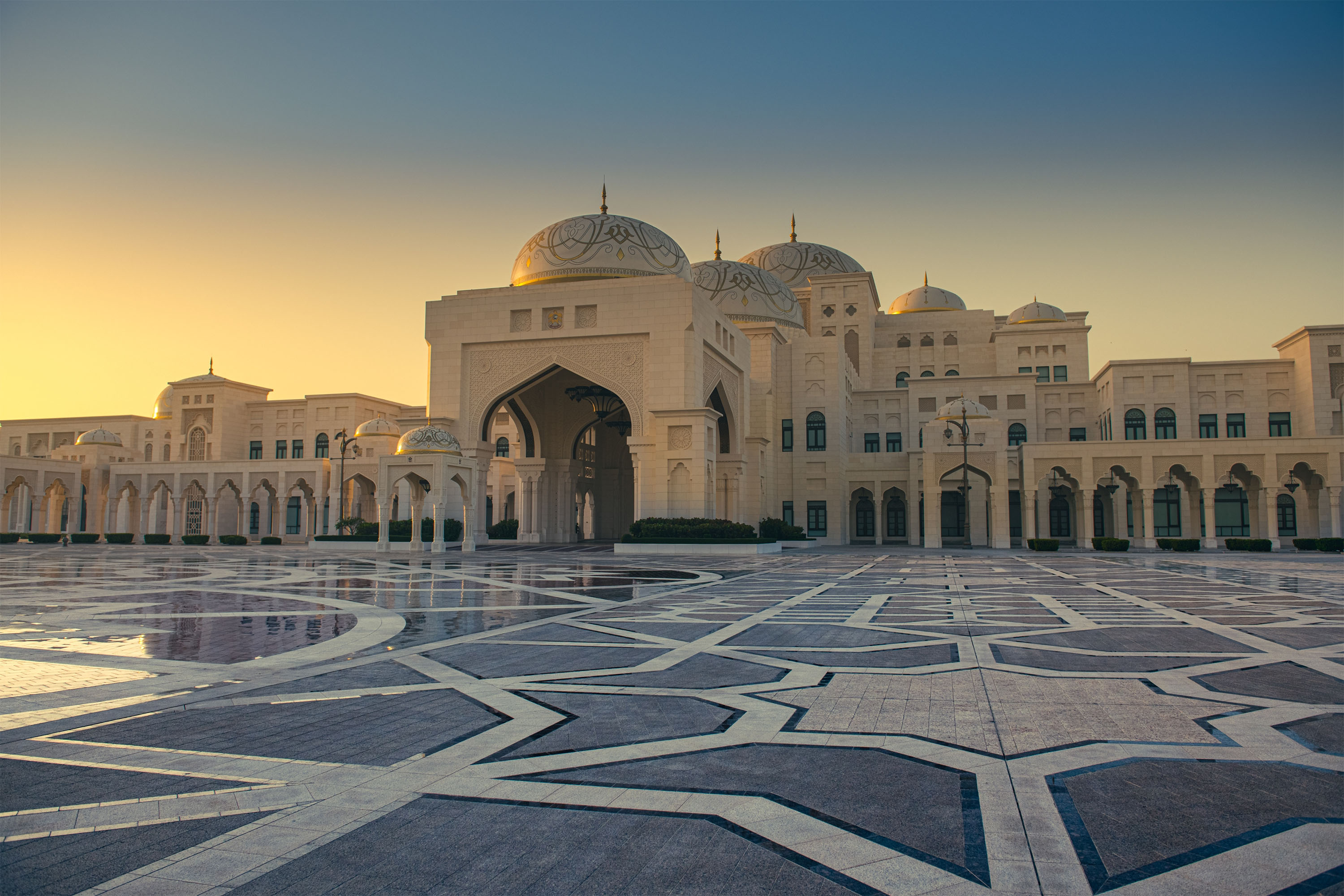 Abu Dhabi, Al Ain and Mighty Desert 4-day tour from Dubai