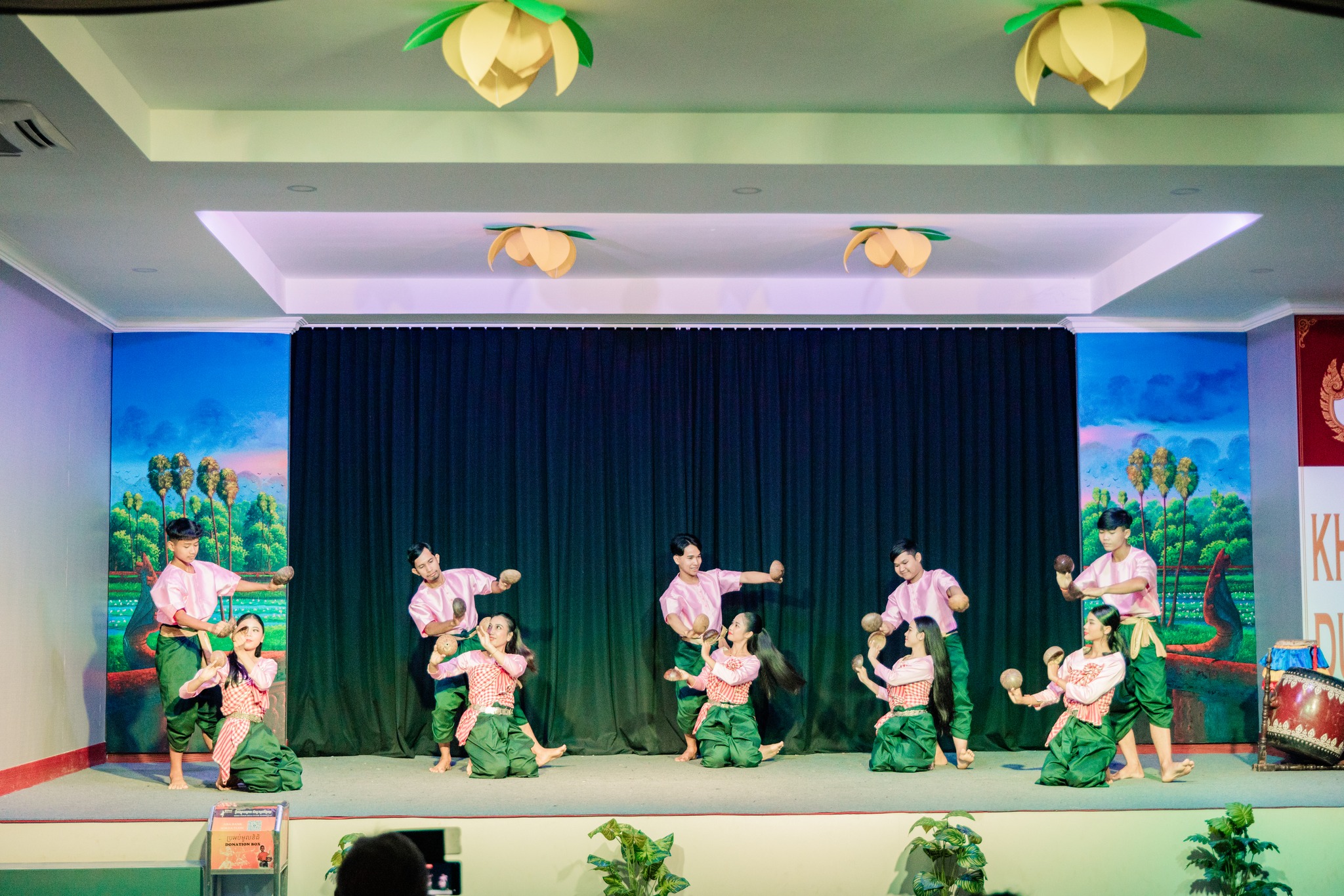 Amazon Angkor 餐廳自助晚餐（含傳統高棉族表演）