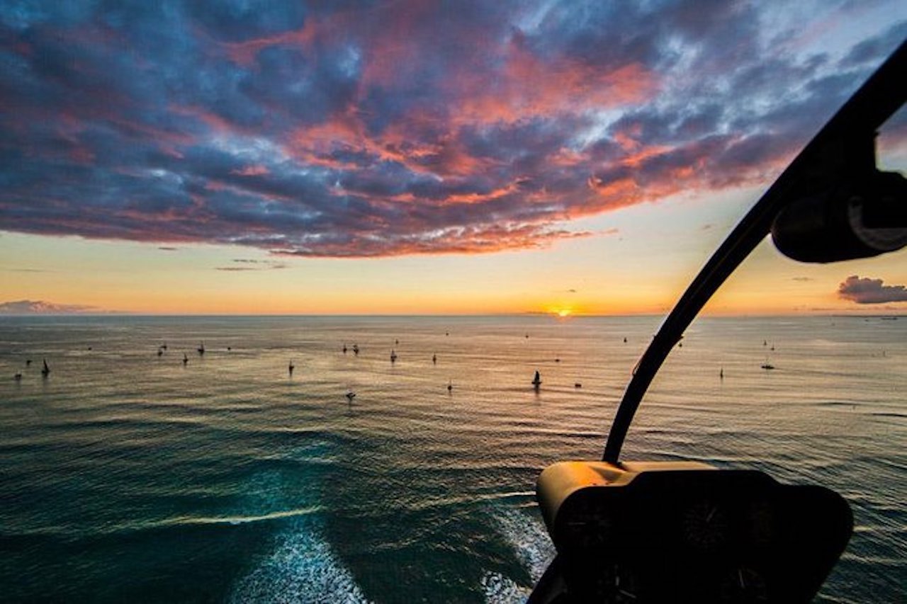 Waikiki Sunset 50 Minutes Helicopter Doors On/Doors Off Tour