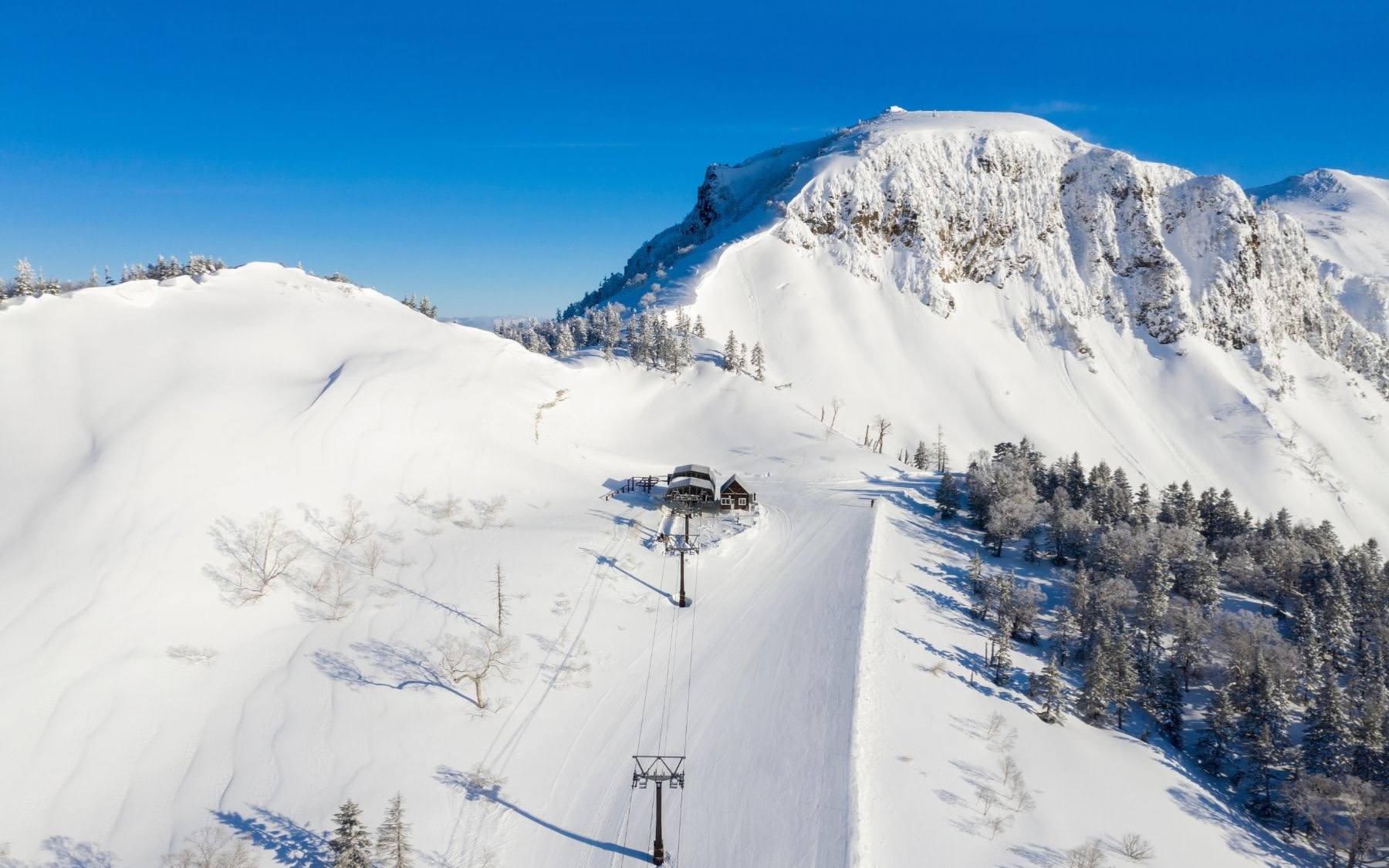 Kawaba Ski Resort Ski Day Trip (From Tokyo)