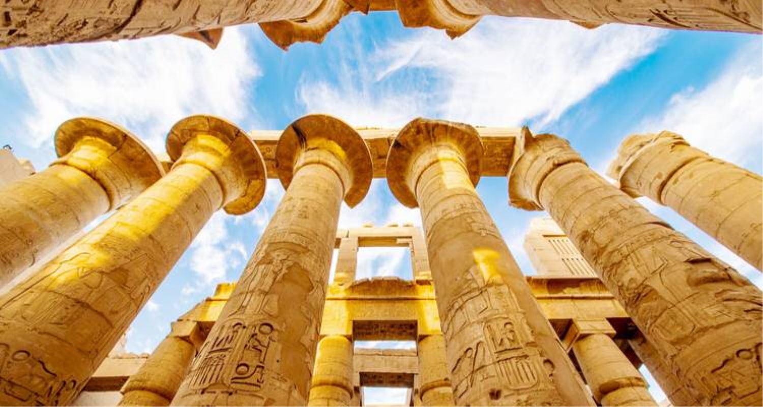  A Comprehensive East and West Bank Tour