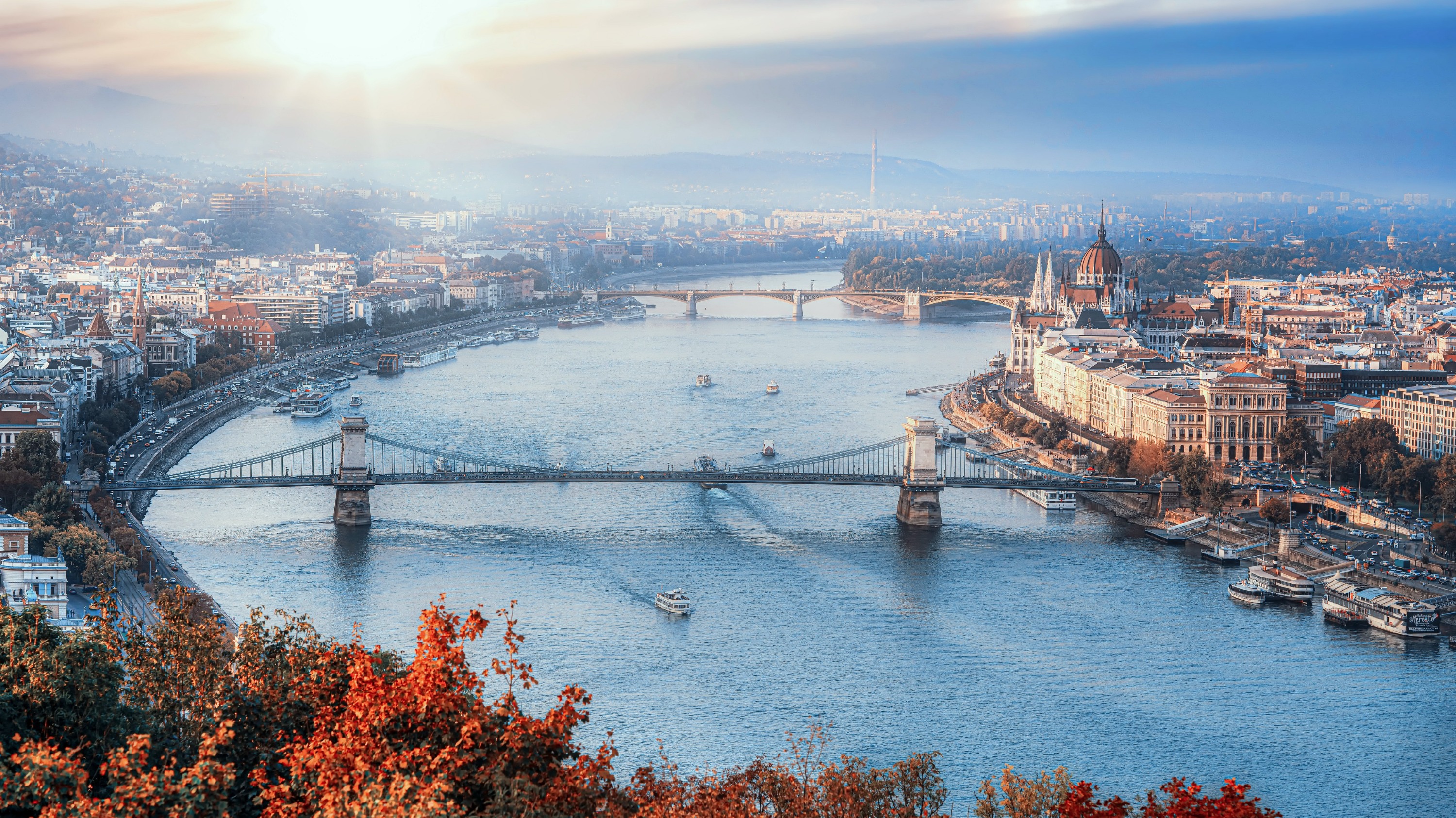 From Vienna: Budapest and Gyor with a guide full day Trip