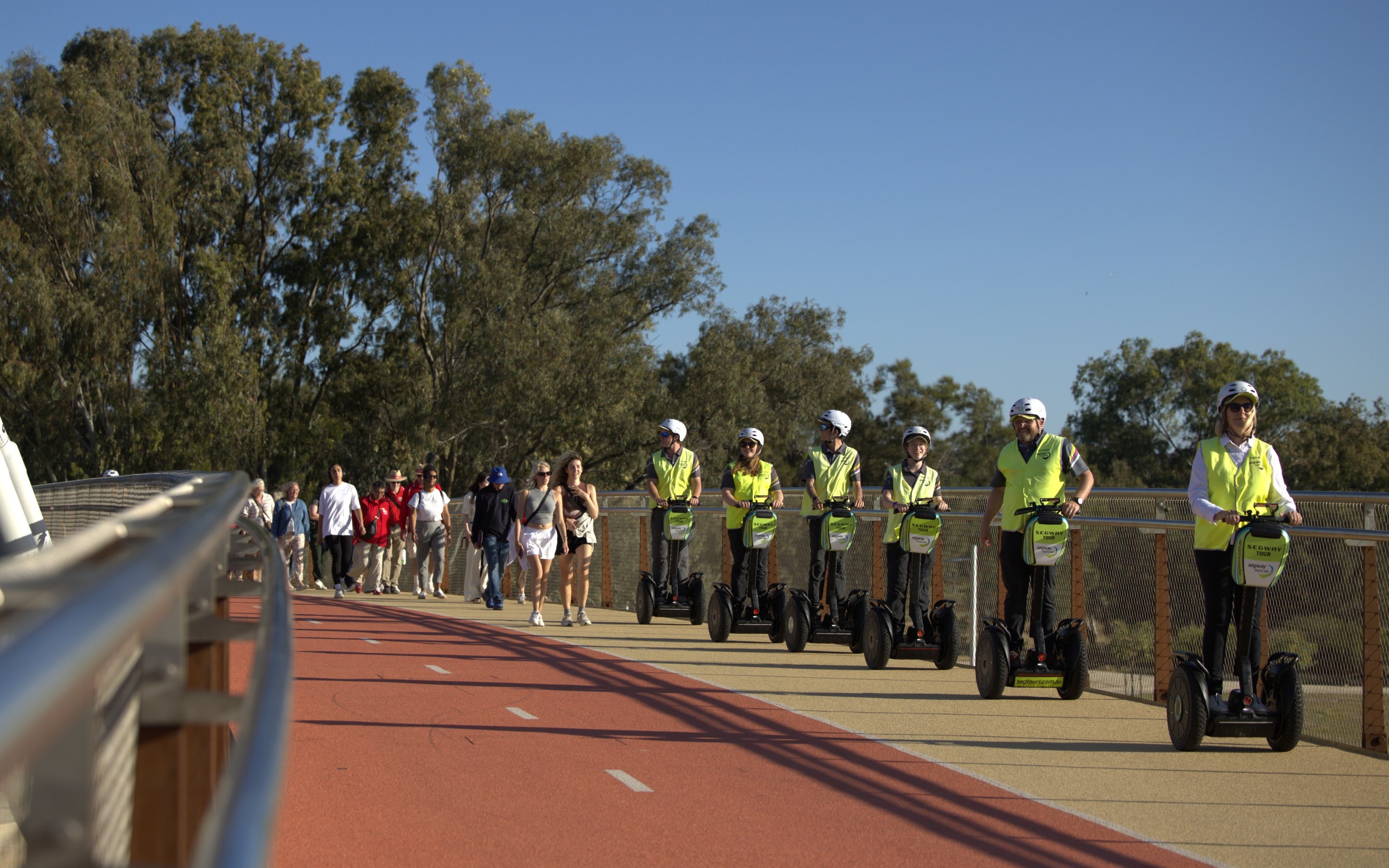 Swan River Foreshore 2-Hour Guided City Tour