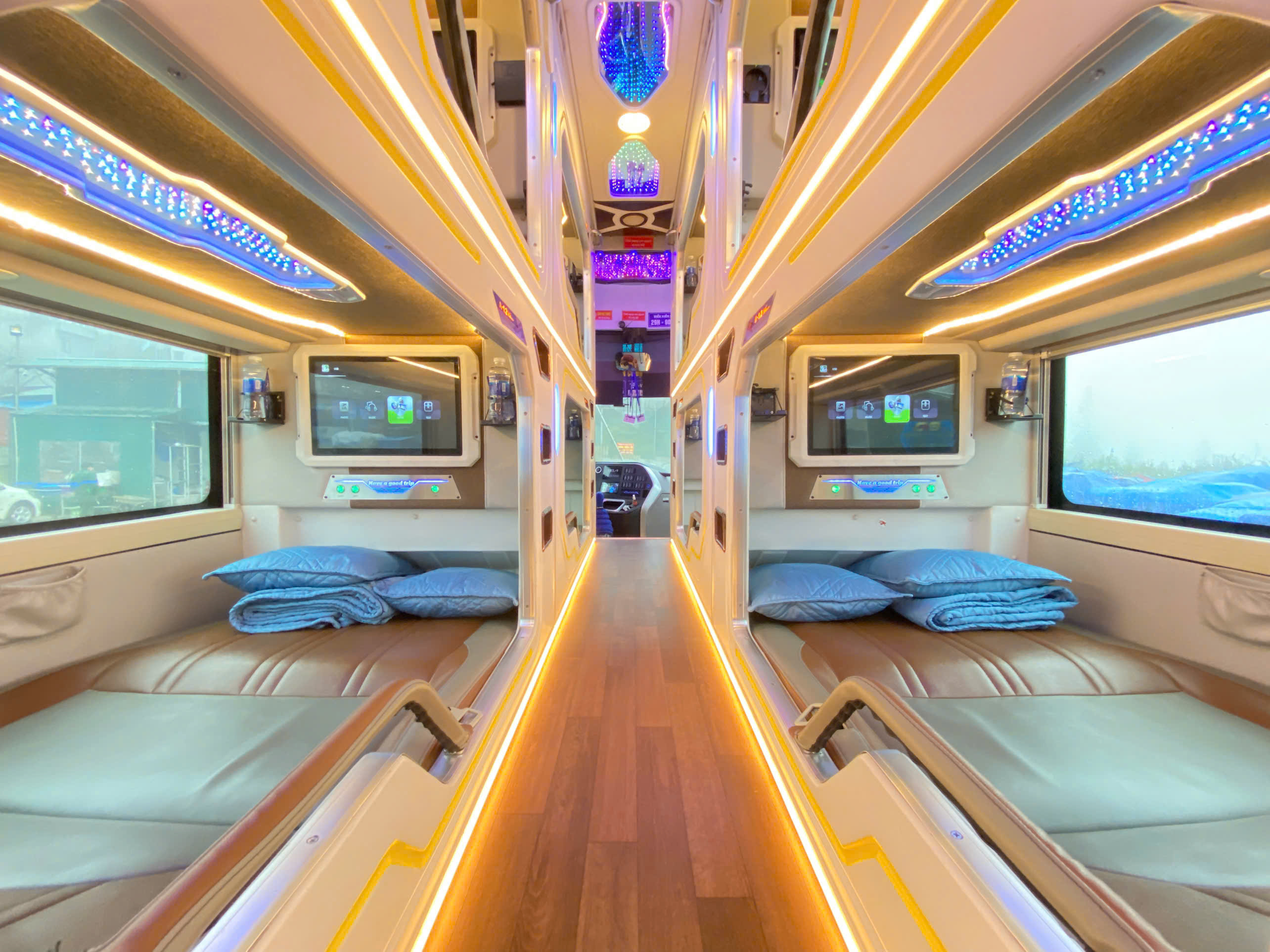 寧平 - 順化臥鋪巴士（G8 Open Tour）