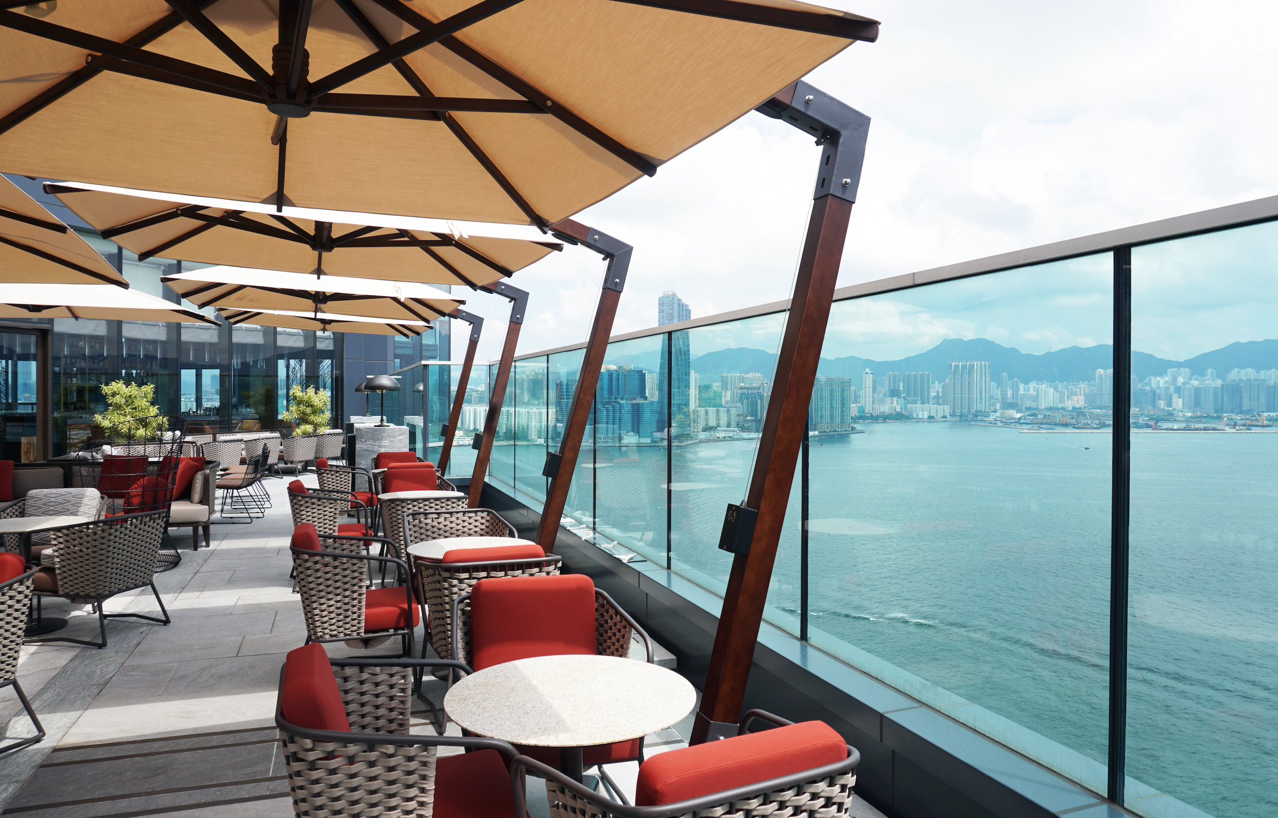 香港維港凱悅尚萃酒店 - Cruise空中餐廳及酒吧