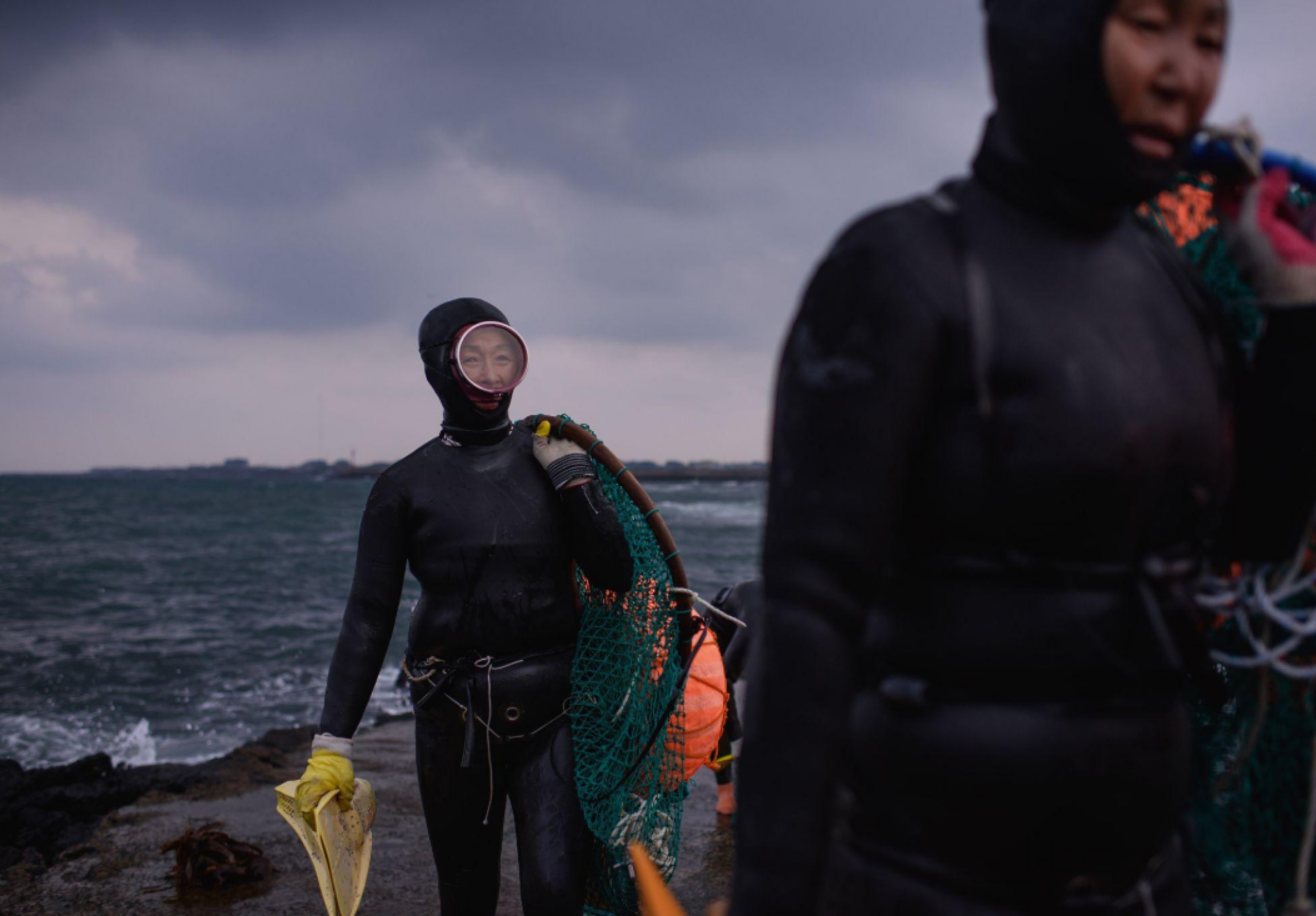參觀海女博物館,探索濟州獨特海洋文化。透過互動式展覽,了解傳奇海女的故事,深入認識聯合國教科文組織列為世界遺產的活文化傳統。 參觀海女博物館,探索濟州獨特海洋文化。透過互動式展覽,了解傳奇海女的故事,深入認識聯合國教科文組織列為世界遺產的活文化傳統。