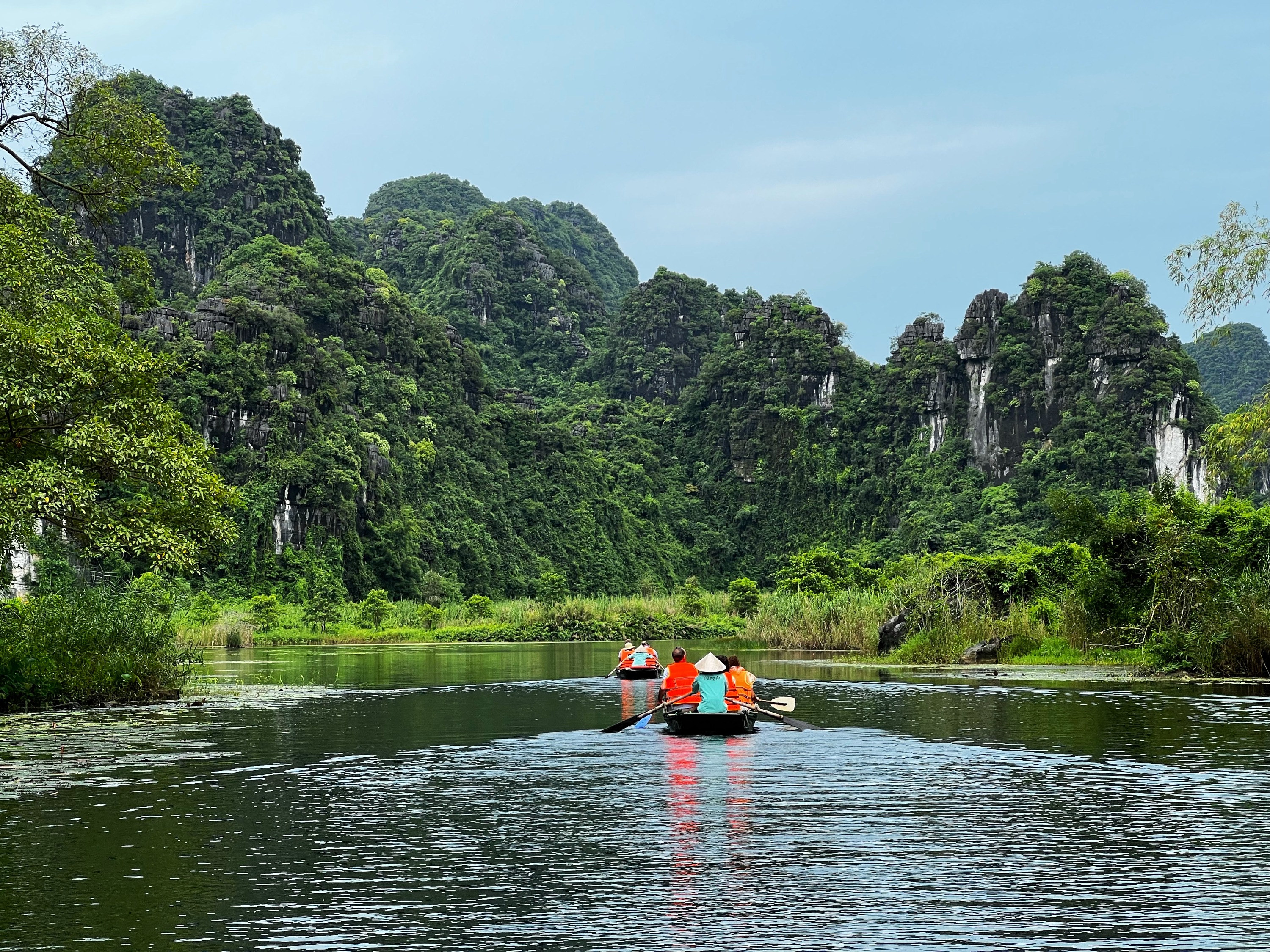 Ninh Binh Day Tour from Ha Noi: Hoa Lu, Bai Dinh, Trang An, Tam Coc