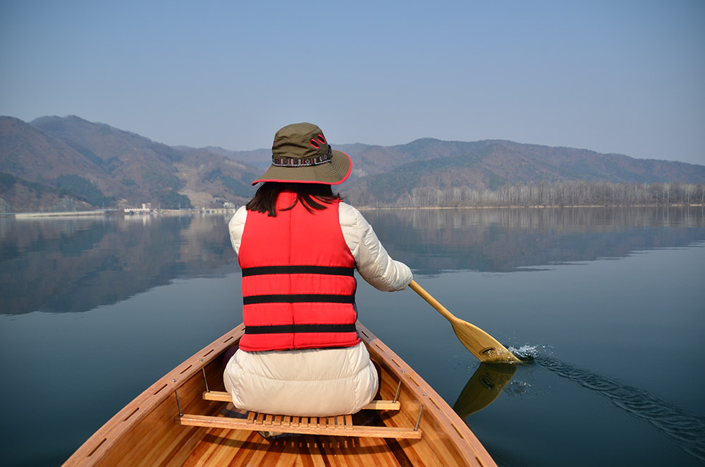 Experience a canoe journey with nature at Chuncheon Jungdo Mulle-gil!
A tranquil journey through a beautiful lake and forest awaits you.
Just one hour, but it will leave a lasting impression.