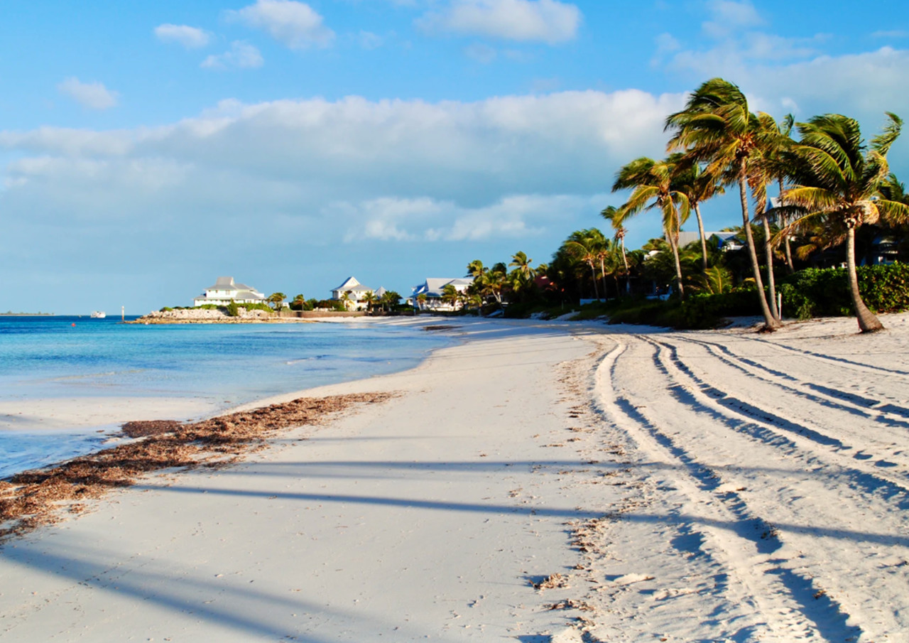 Private Nassau Daytrip: Romantic Beach Hopping, Ocean & Hidden Gems