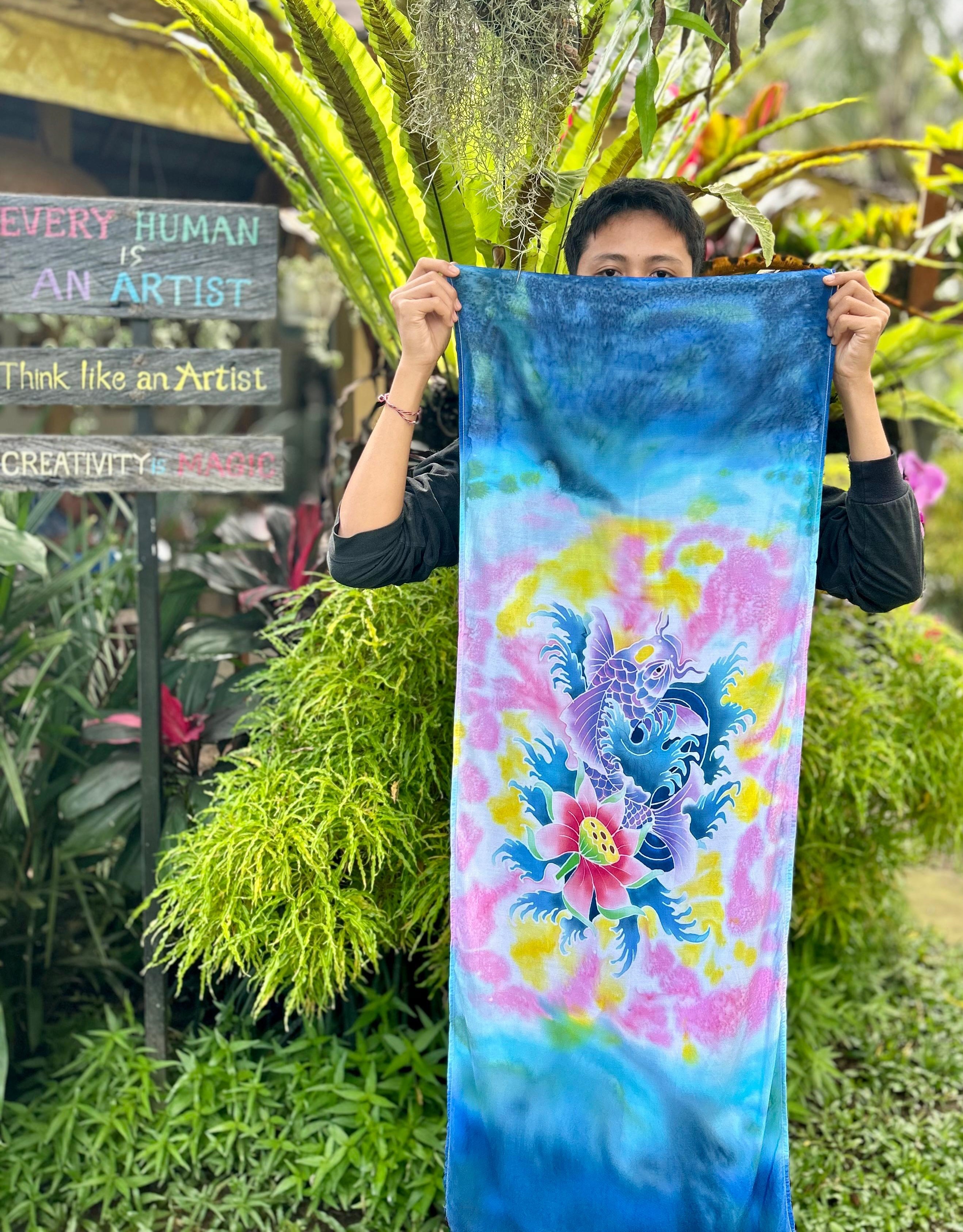 Batik Painting And Wood Carving Class at Five Art Studio in Ubud