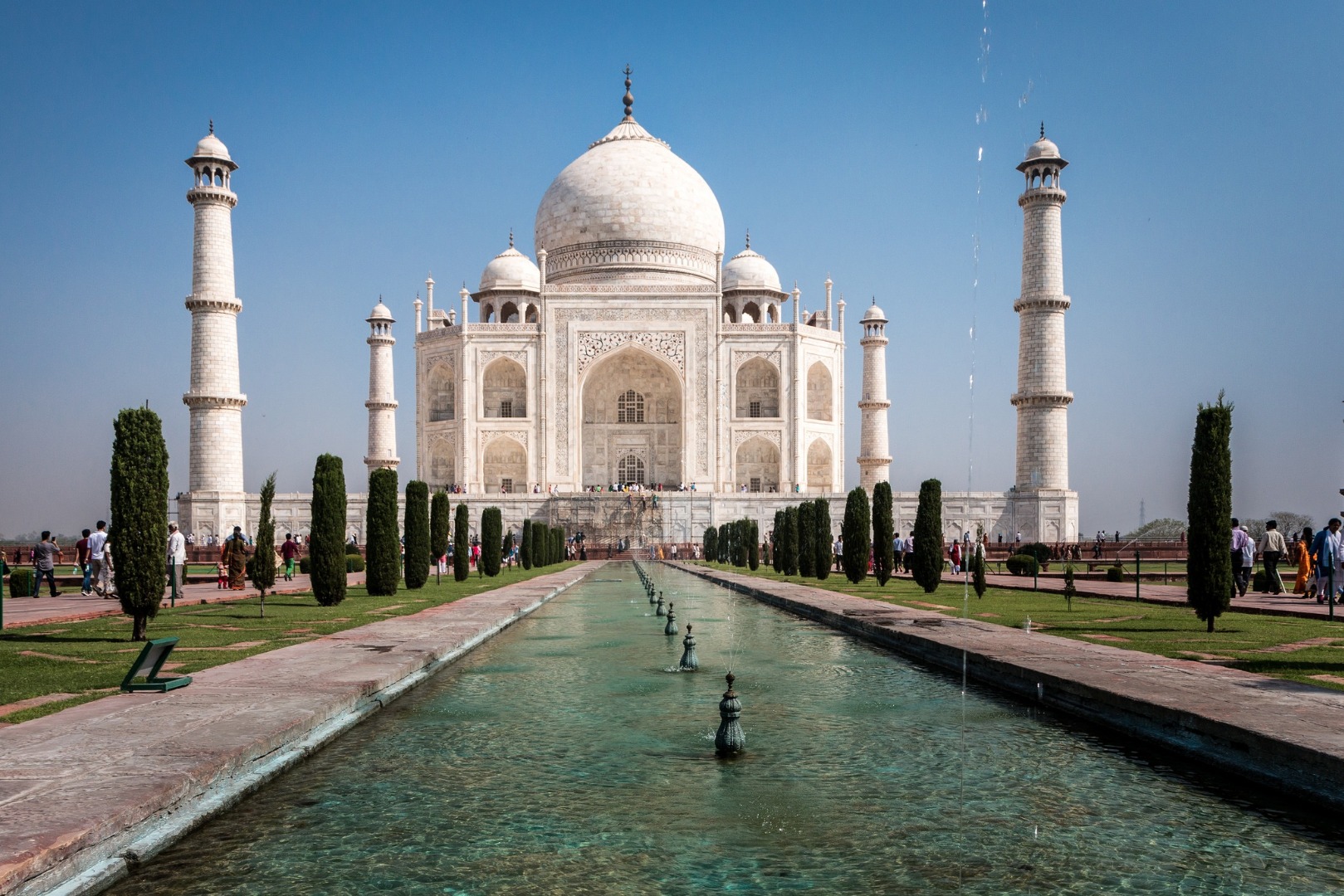 Taj Mahal and Agra Fort Tour from Delhi with Chinese-Speaking Guide
