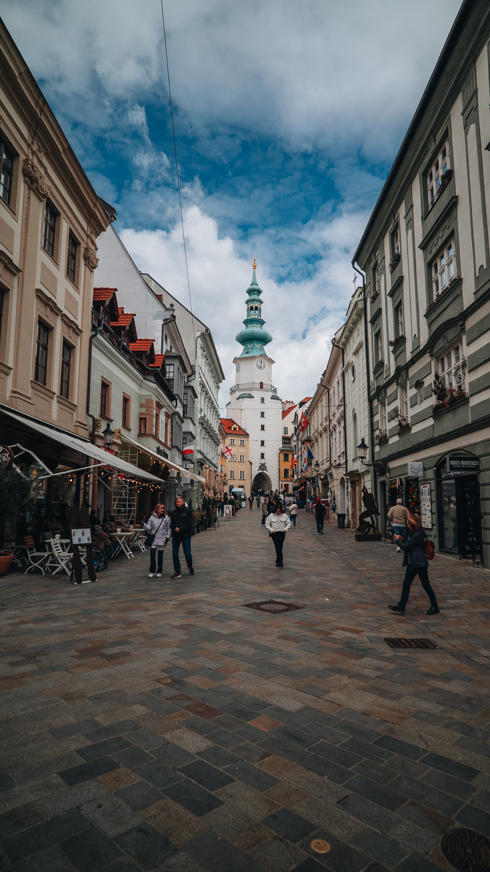 Day Trip to Budapest and Bratislava, two capitals in one day