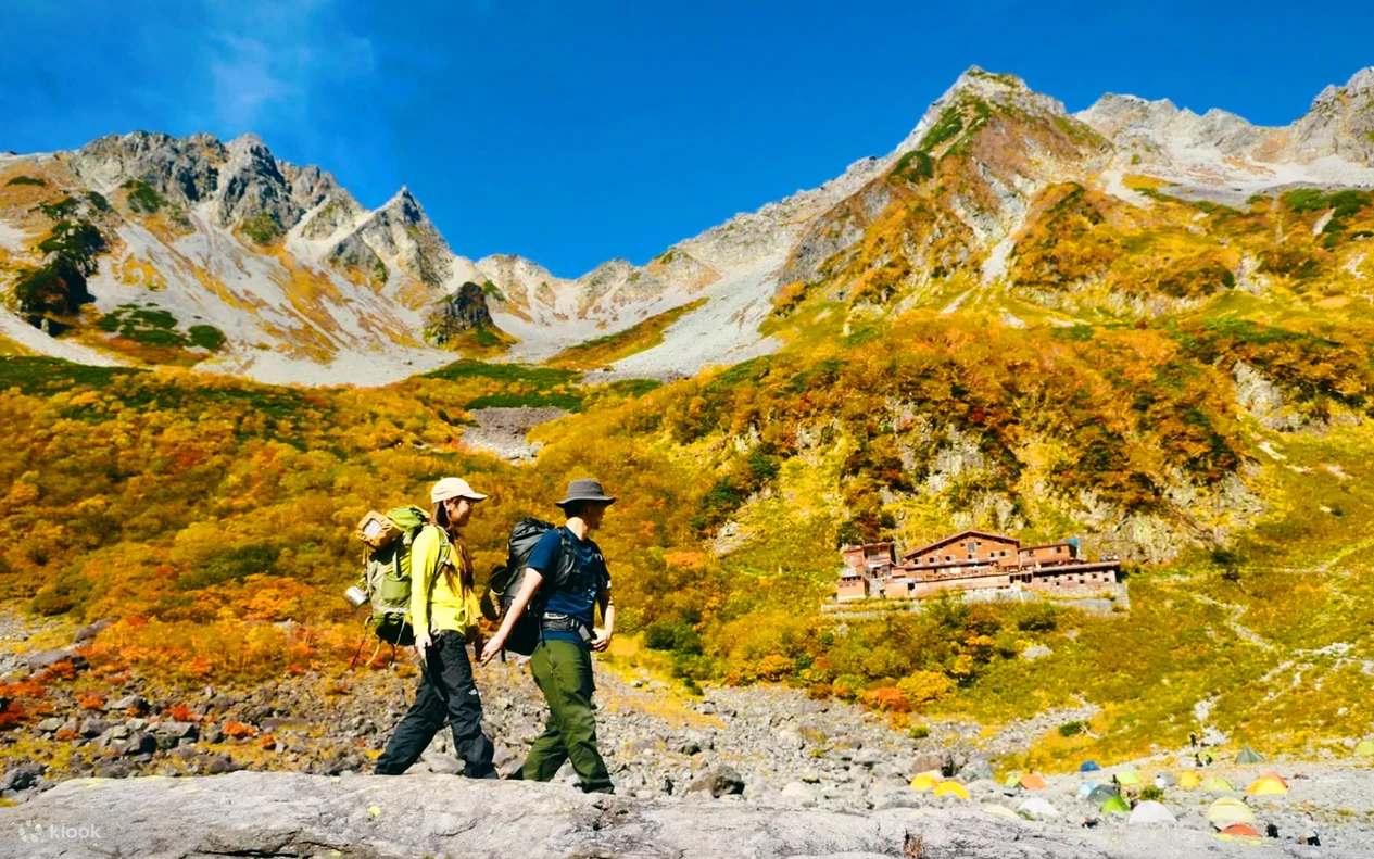 Full-Day Hiking Tour to Kamikochi and Taisho Pond from Nagoya