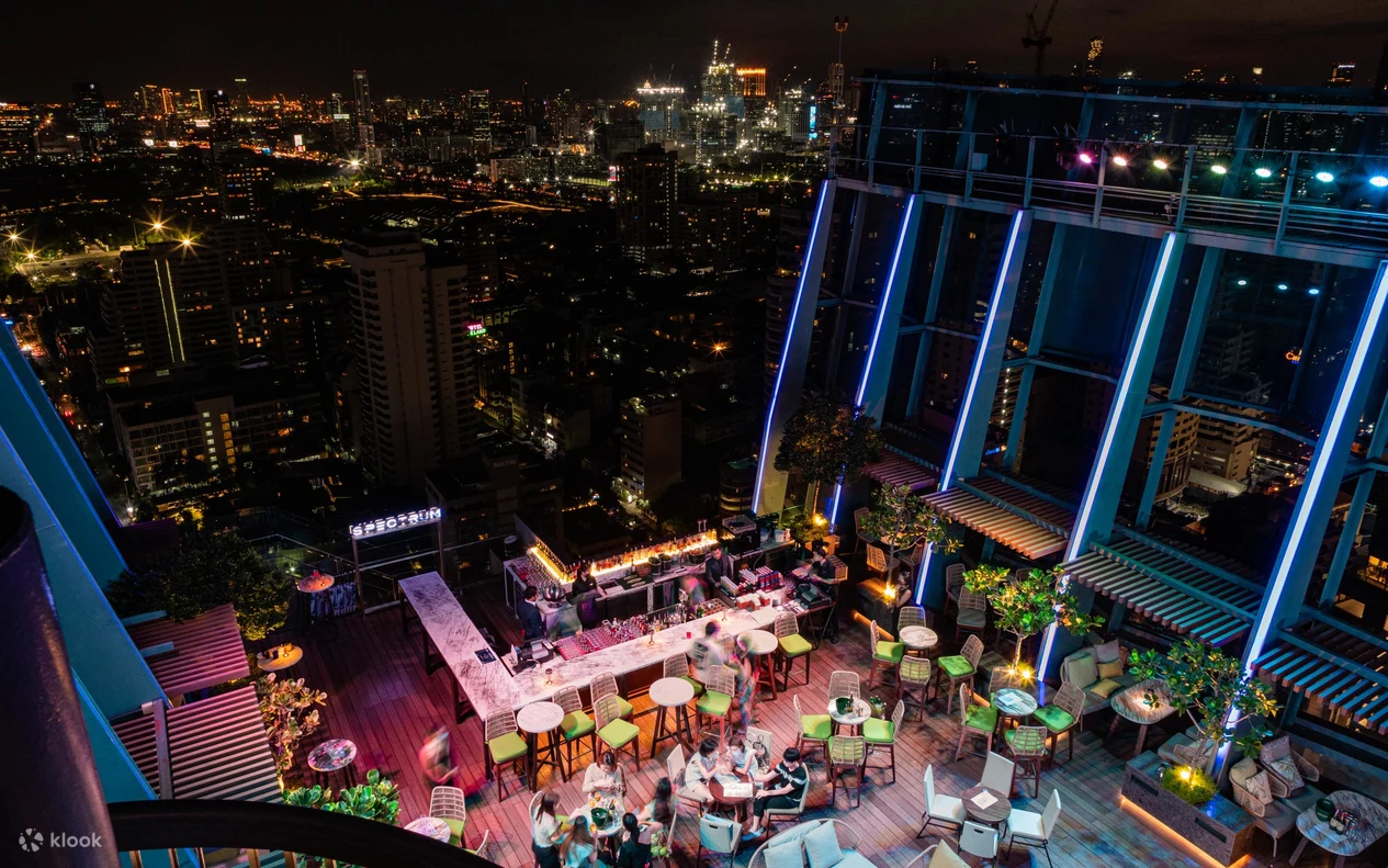 Spectrum Lounge & Rooftop