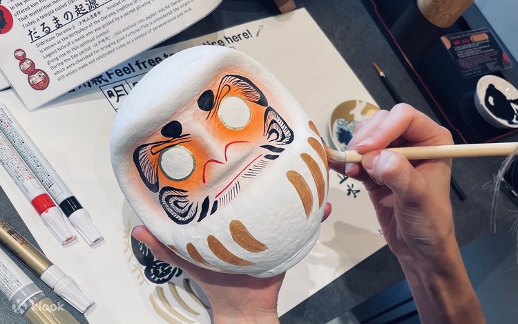 Osaka: DARUMA CLUB] Daruma Painting Experience - Klook Canada