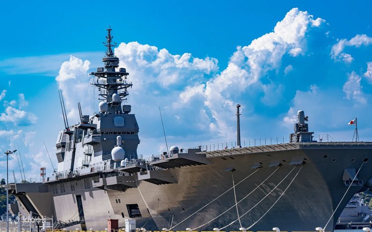 須郷様(幕張ミーグリ　説明欄) 横須賀軍港めぐり＆横浜スカイガーデン夜景】記念艦三笠＆横須賀