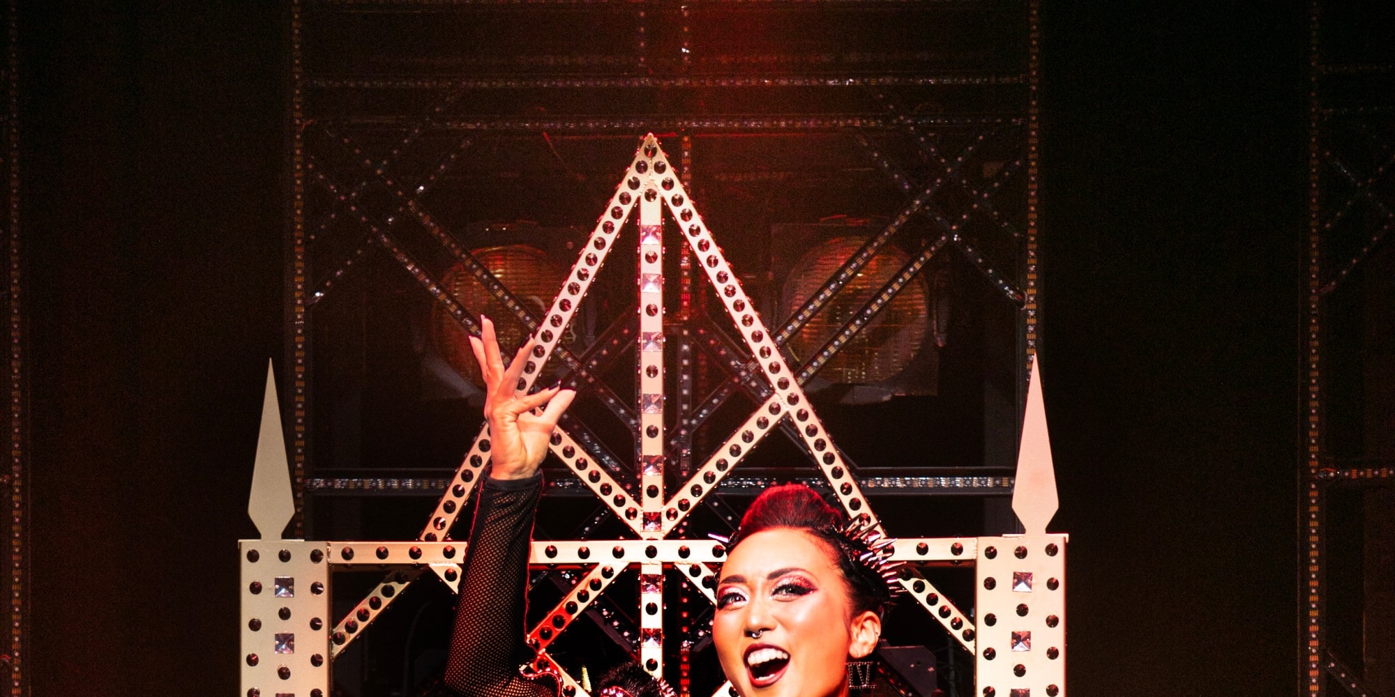 倫敦西區音樂劇《SIX》