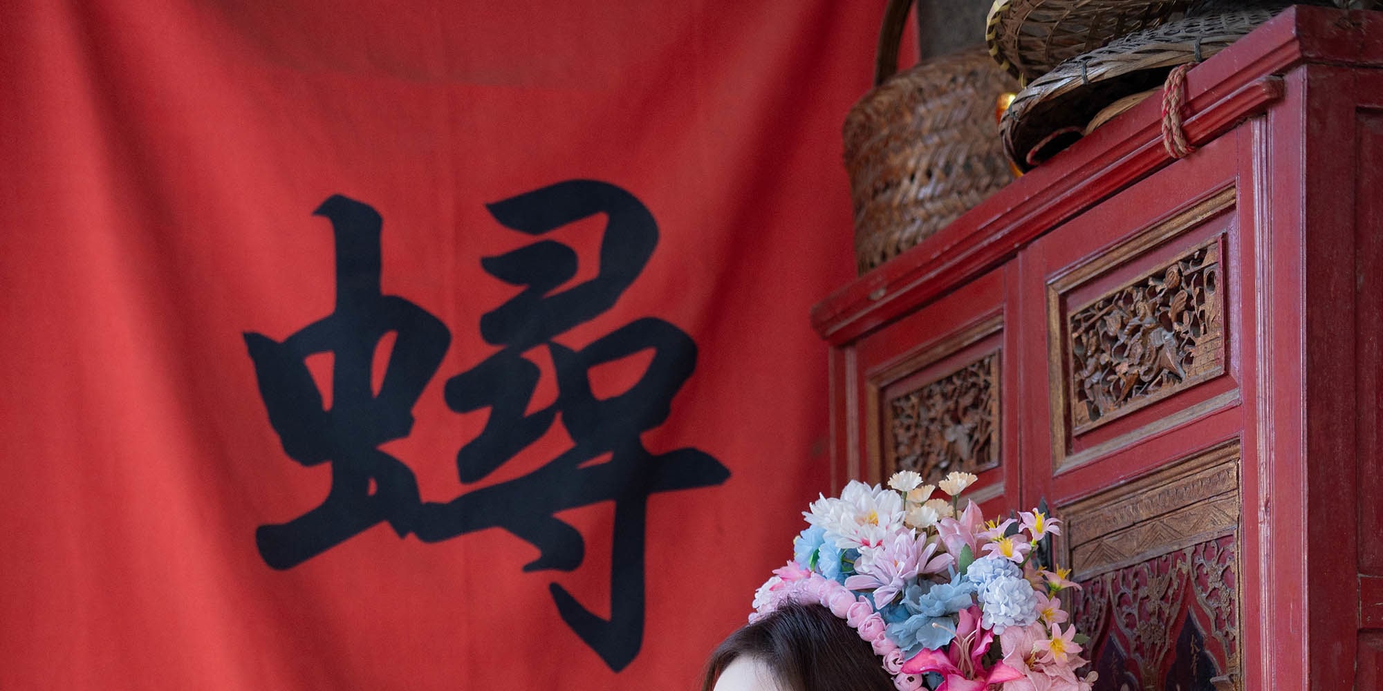 福建泉州簪花體驗+攝影跟拍（精緻妝造+單人簪花+任選服裝+精修美照+底片全送+多個拍照景點）