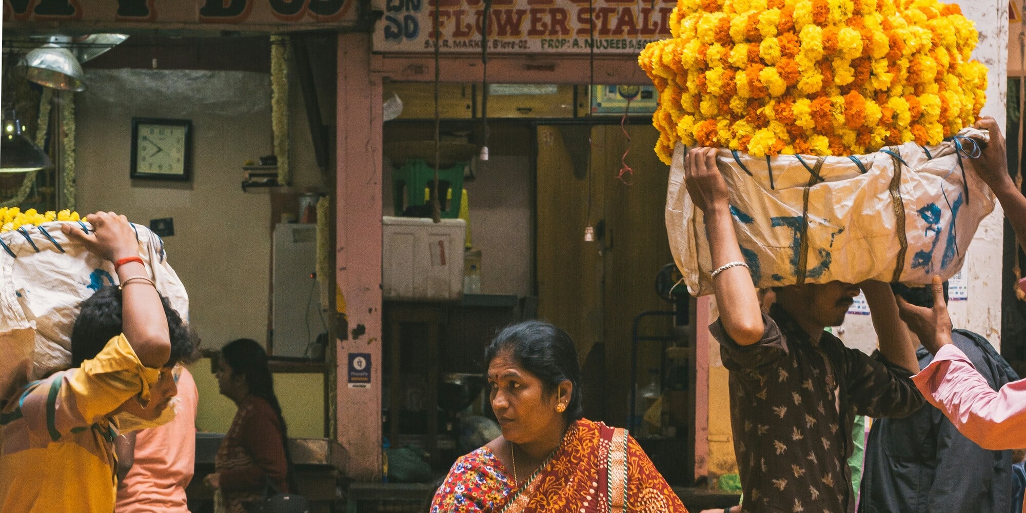 Bangalore : Evening Food Street Walk and Market Visit