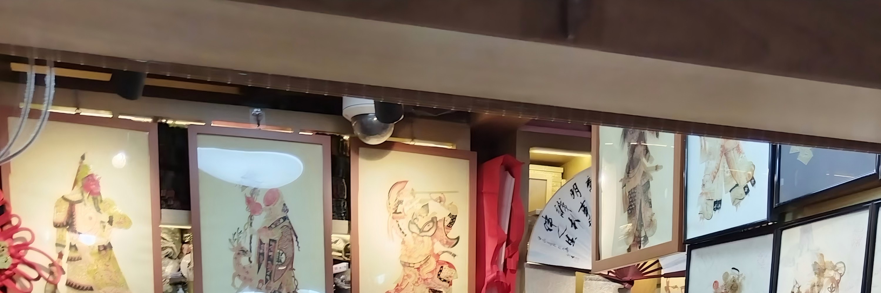 上海經典一日遊（豫園+老街+外灘輪渡+東方明珠+南京路步行街+上海小籠包+中國茶）