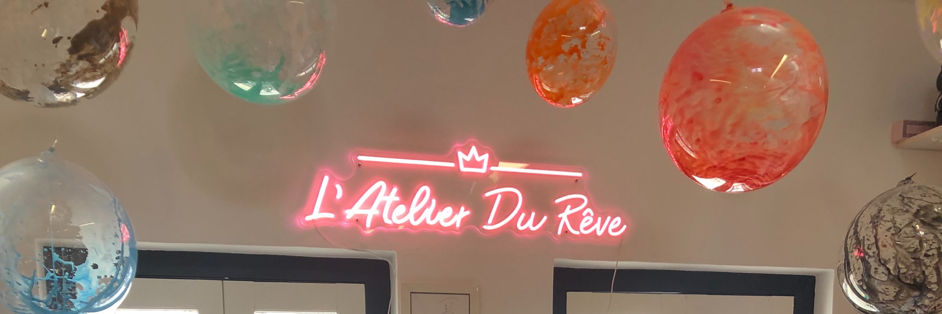 招牌流體暴力熊製作 - 新加坡L'Atelier Du Reve