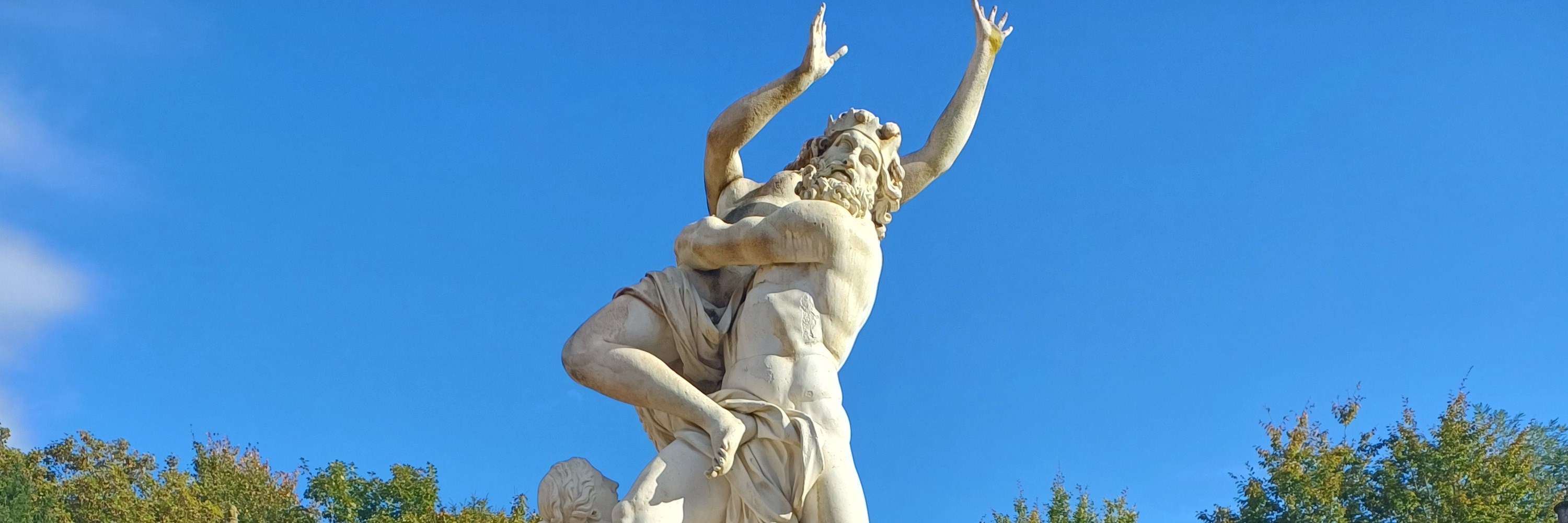 Versailles, Gardens & Hamlet: Full-Day Guided Small-Group Tour