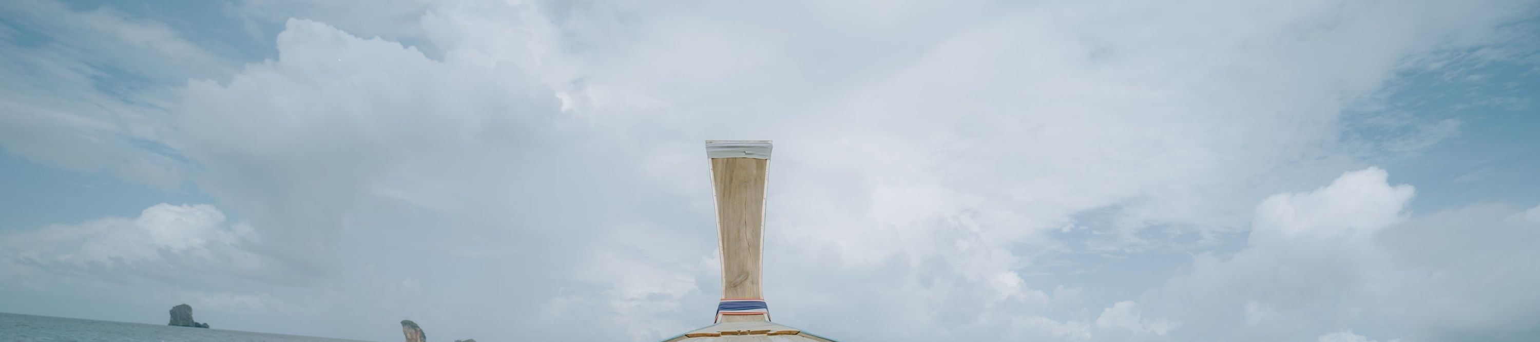 船頭-豪華長尾船