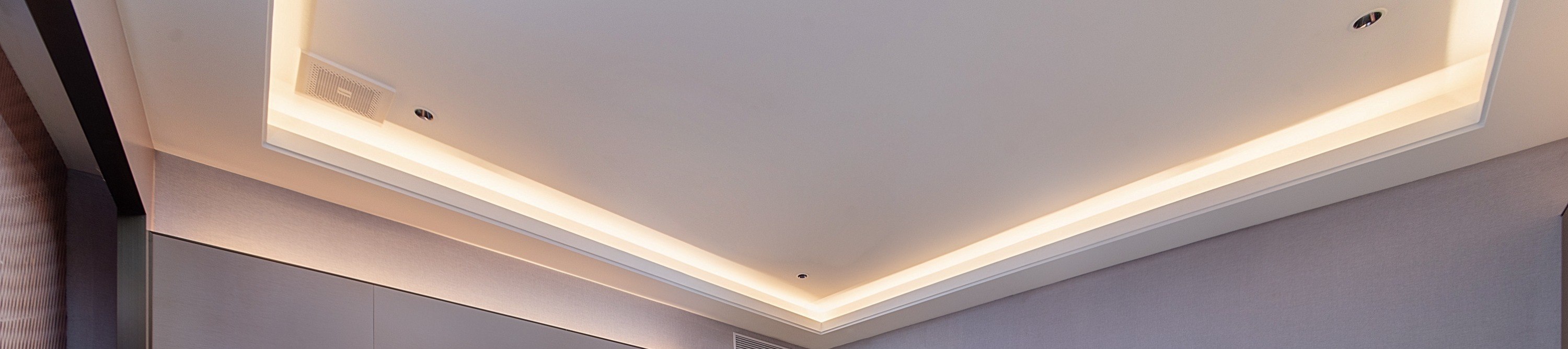 Light Luxury Twin Room