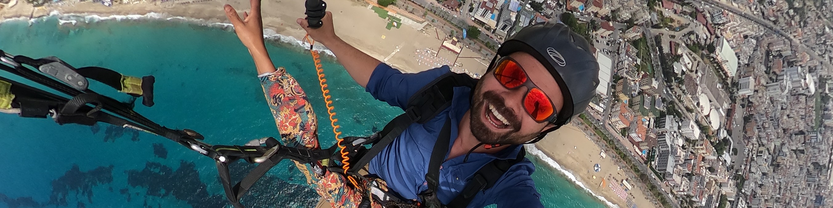 From Antalya: Alanya Paragliding Experience with Beach Visit