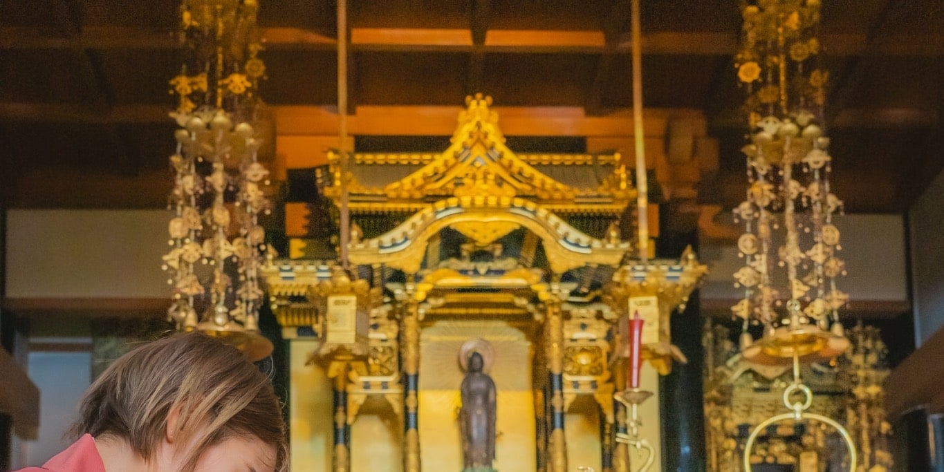 大阪：寺院芳香按摩、頭皮護理和臉部護理（180分鐘）