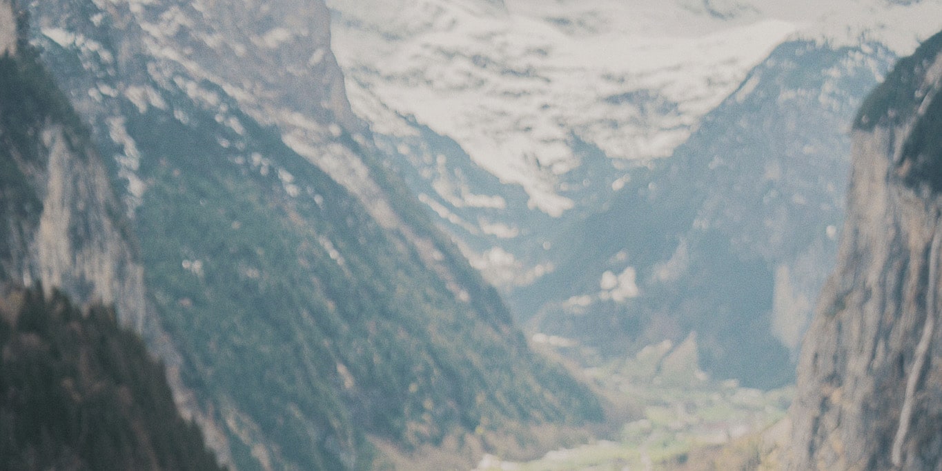 Private Photoshoot Tour: Lauterbrunnen & Wengen at the best spots