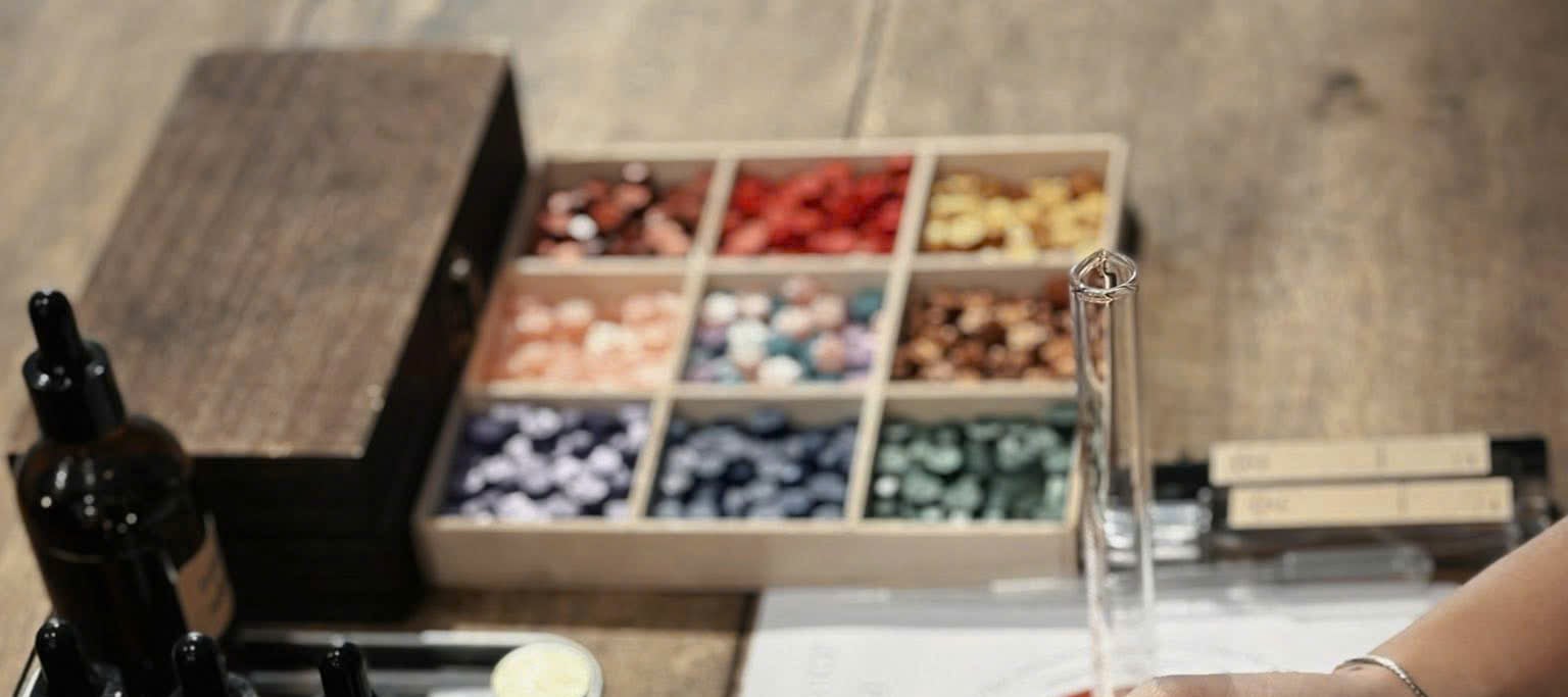 Da Nang: Perfume Making Workshop with Local Instructor - Thumbnail 10