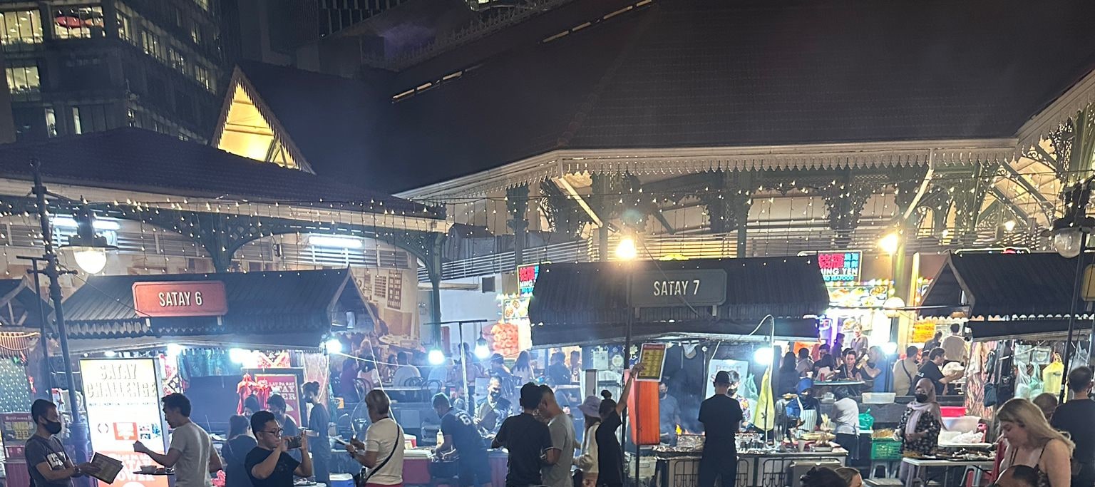 小團：新加坡街頭美食 & 夜遊