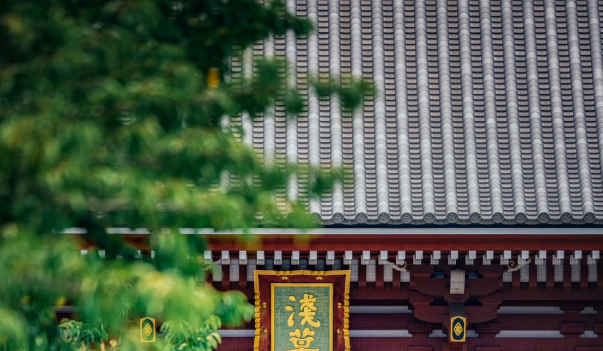 根據遊客的興趣和需求，靈活調整行程安排，例如增加動漫主題景點、購物區或美食體驗等。