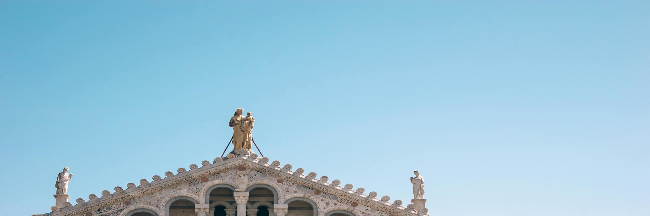 From Livorno: Pisa Shuttle Bus with Return Transfer