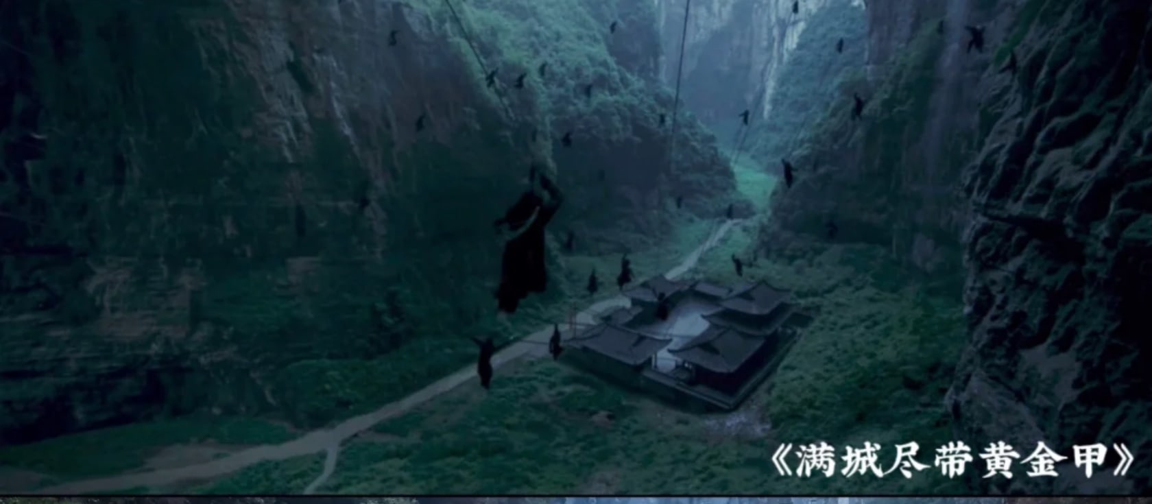 【櫻花季促銷】重慶武隆天生三橋&龍水峽地縫經典一日遊（喀斯特地質奇觀+電影變形金剛同款取景地）