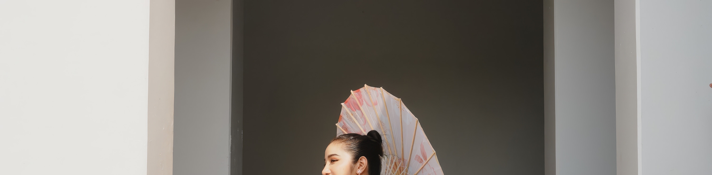 ThaiGlamStudio - 曼谷泰服租賃，含化妝和髮型設計