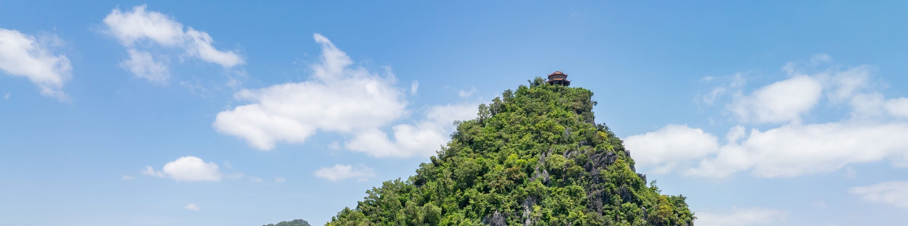 Dragon King 1 Day Cruise: Ha Long Bay Tour with Sung Sot & Ti Top - Thumbnail 2