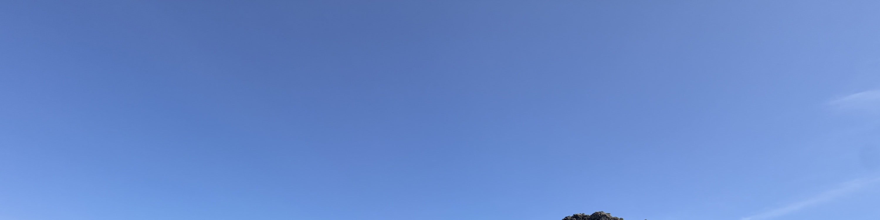 A 方案 - 城山日出峰:在城山日出峰體驗令人驚嘆的日出和壯麗海景,這裡是聯合國教科文組織世界自然遺產,也是濟州島的標誌性火山噴火口。 A 方案 - 城山日出峰:在城山日出峰體驗令人驚嘆的日出和壯麗海景,這裡是聯合國教科文組織世界自然遺產,也是濟州島的標誌性火山噴火口。