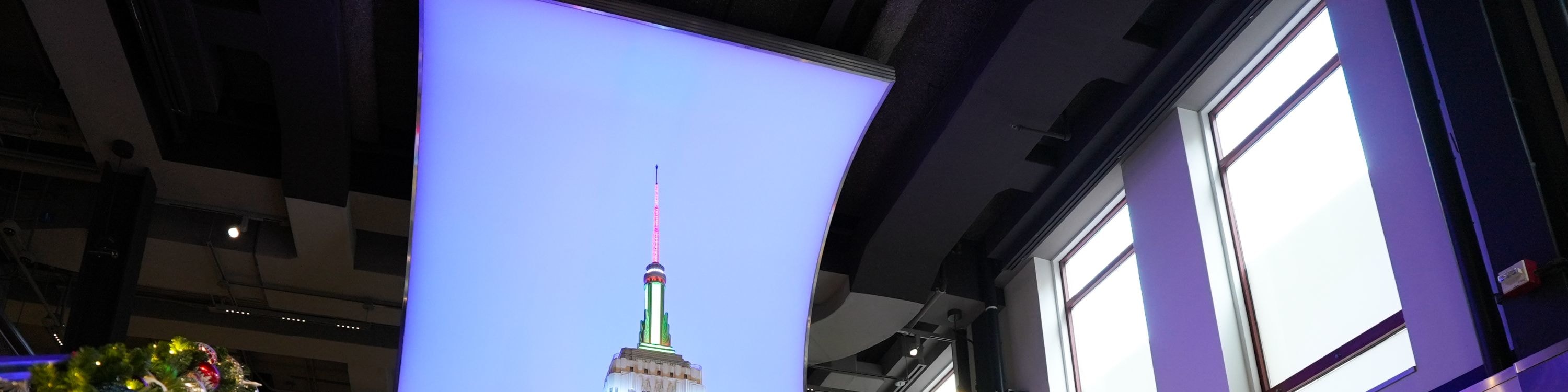 在帝國大廈感受節日季的歡樂氛圍 在帝國大廈感受節日季的歡樂氛圍