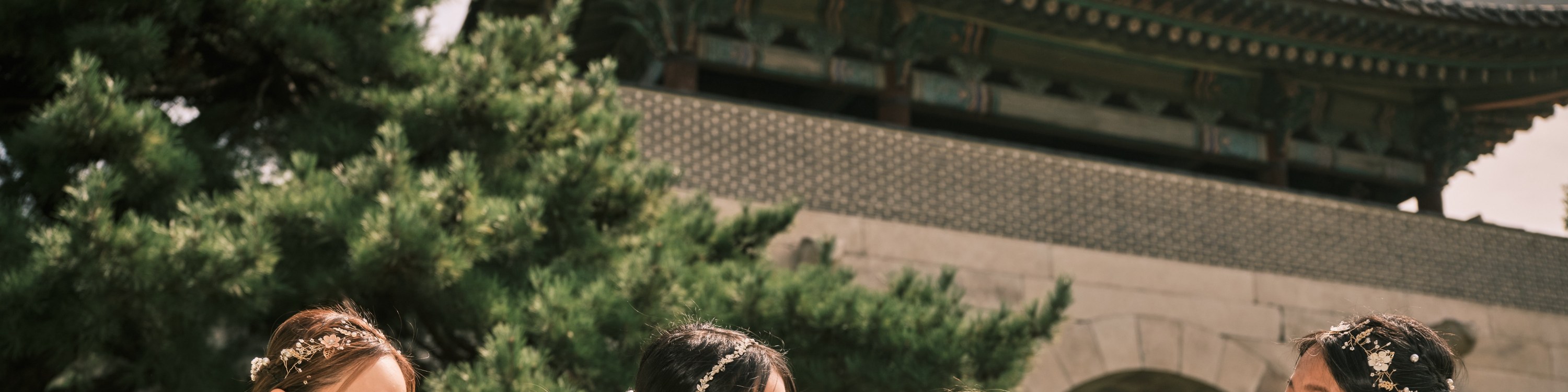 Cinematic Hanbok Photoshoot Experience - Thumbnail 5