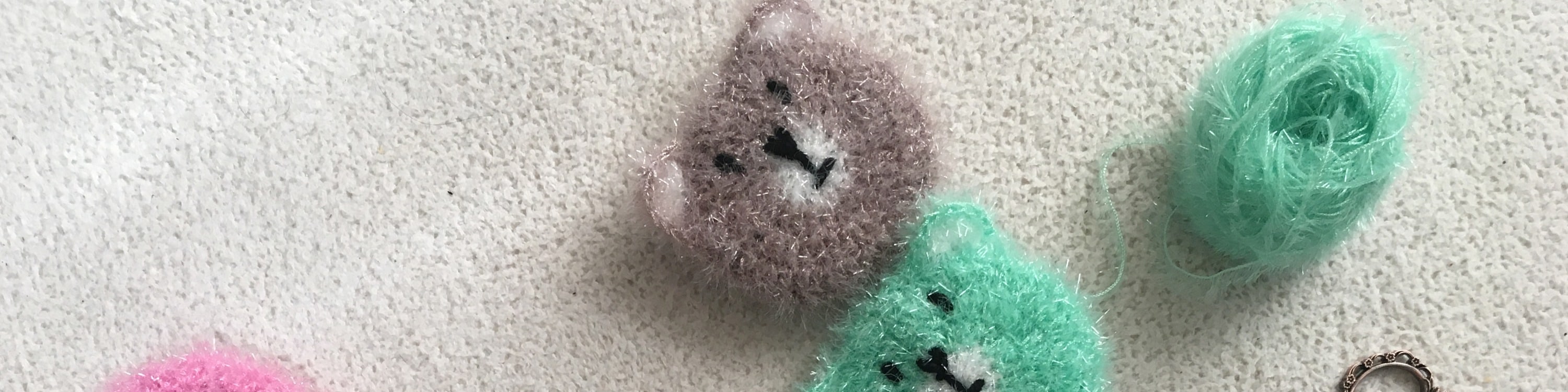 看看那些笑臉！
您可以選擇笑臉（邋遢）的顏色。