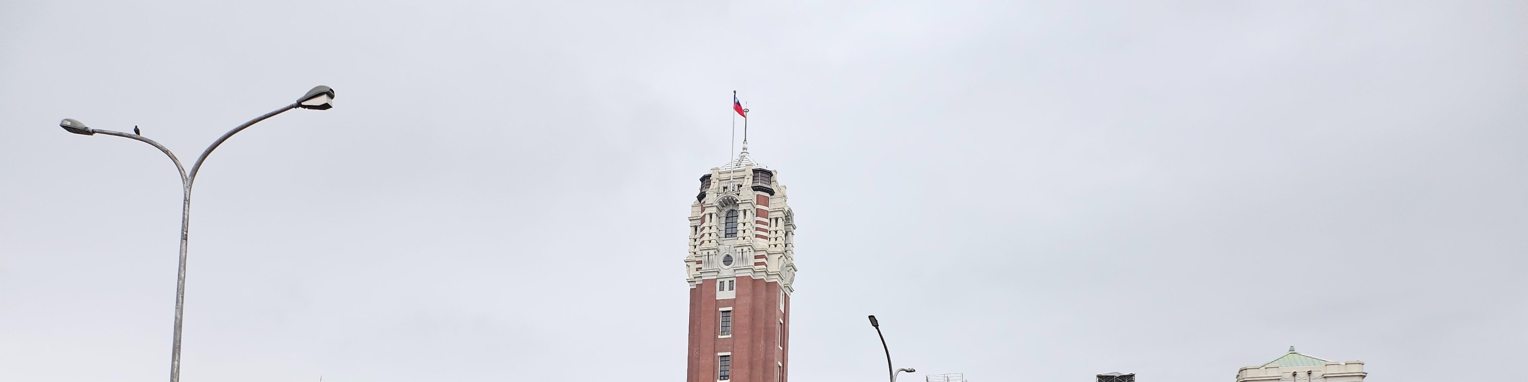 Taipei Free Walking Tour: Taipei Old Town Introduction Historical Tour