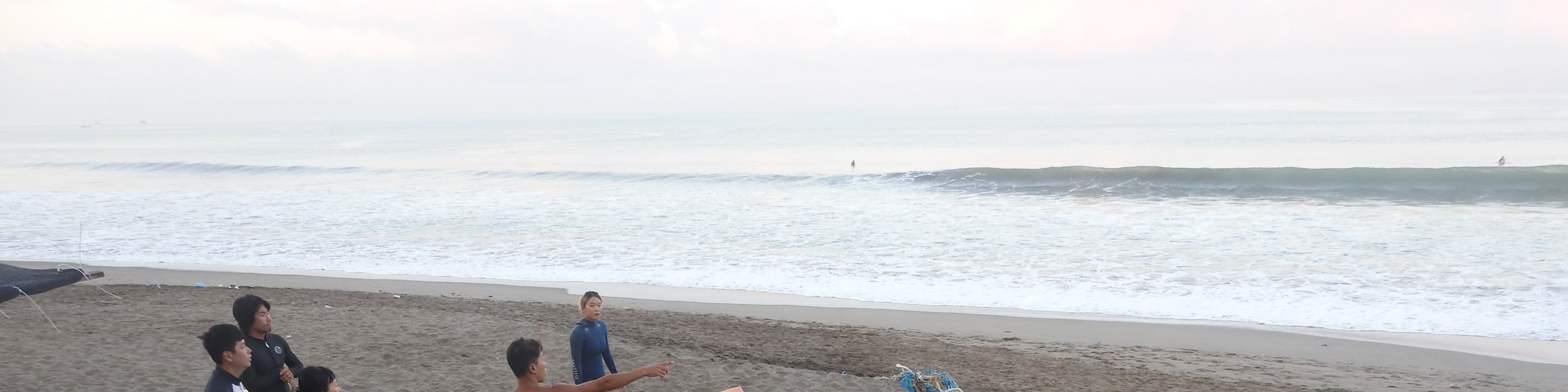巴厘島坎古衝浪課程（Ormm Surfhouse提供）