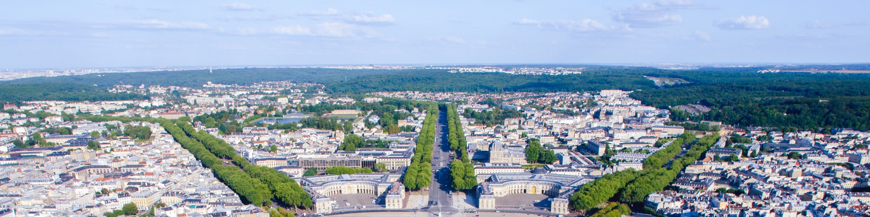 Versailles: Take a leisurely stroll through the palace's magnificent gardens and enjoy the embrace of nature