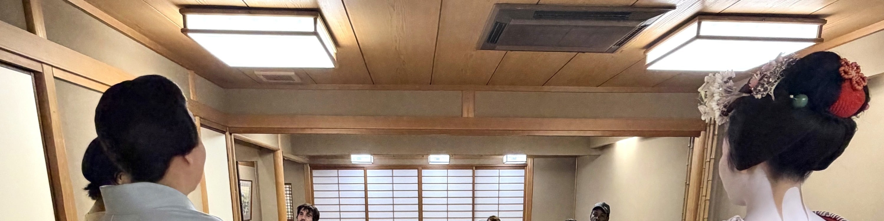 Kyoto Gion Geisha & Maiko Half-Day Walking Tour - Thumbnail 8