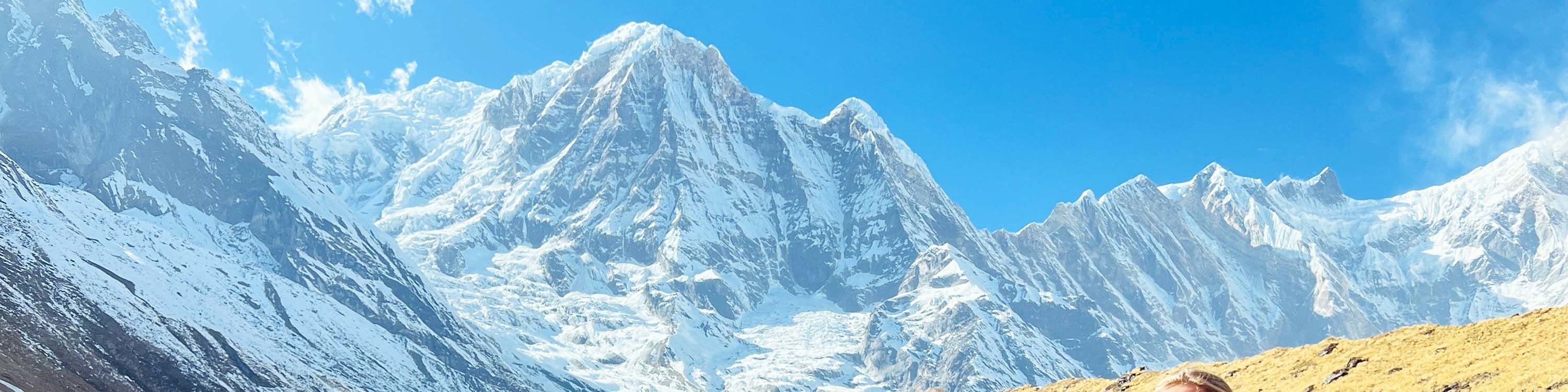 前往安娜普納基地營 (ABC – 4,130 公尺) 的旅客。