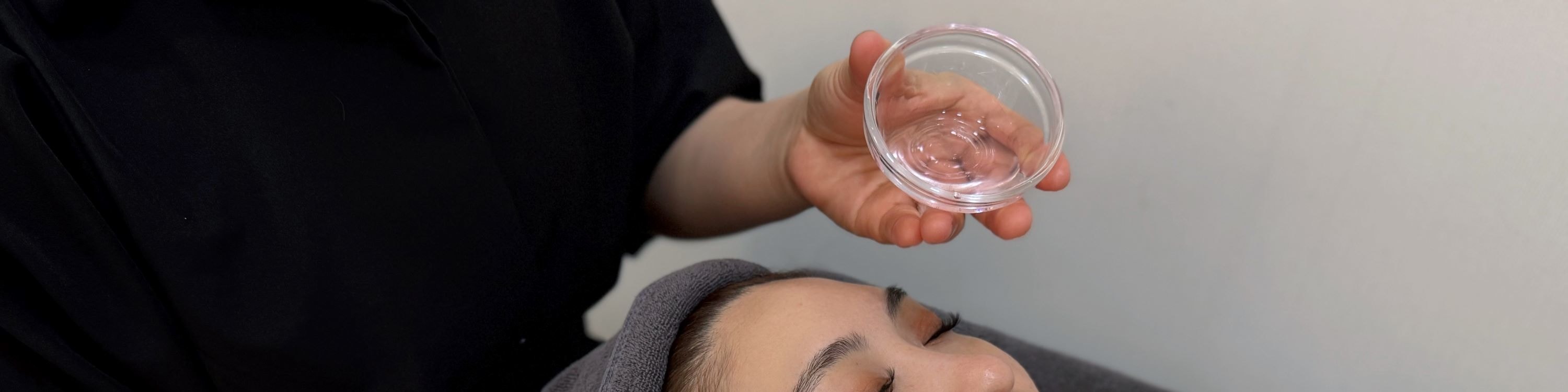 Rose Ice Moisturizing Facial Treatment - Moisturizes, reduces dry lines, soothes and resists allergies, strengthens skin function, and restores skin to health.