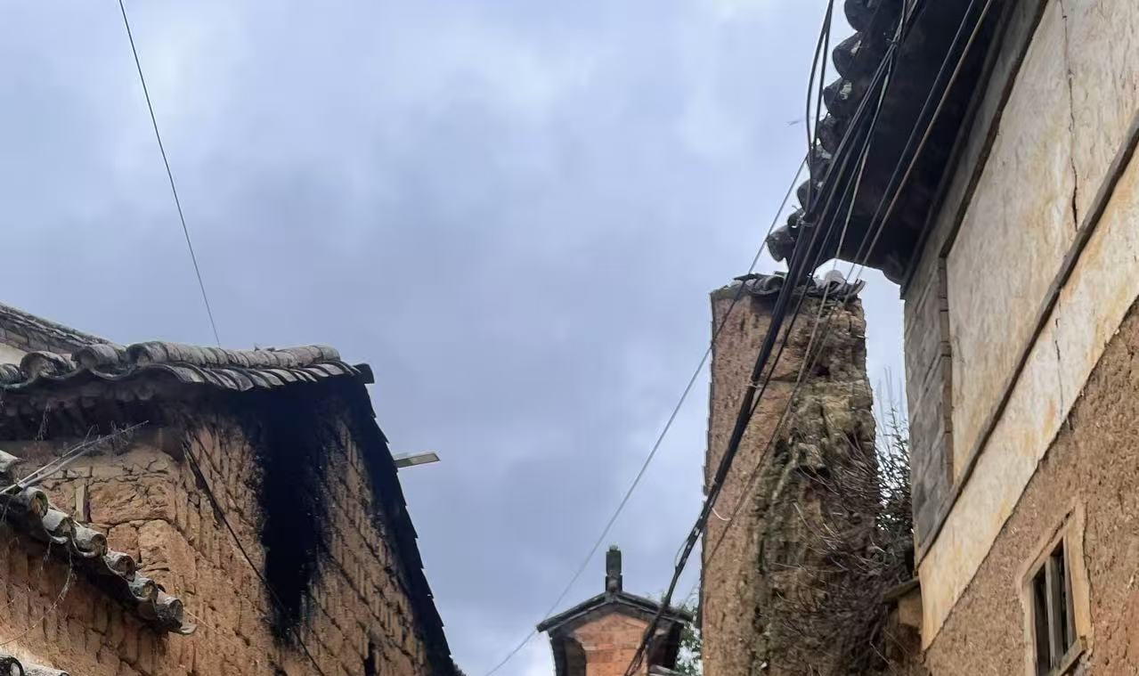 漫步探索秘境村落